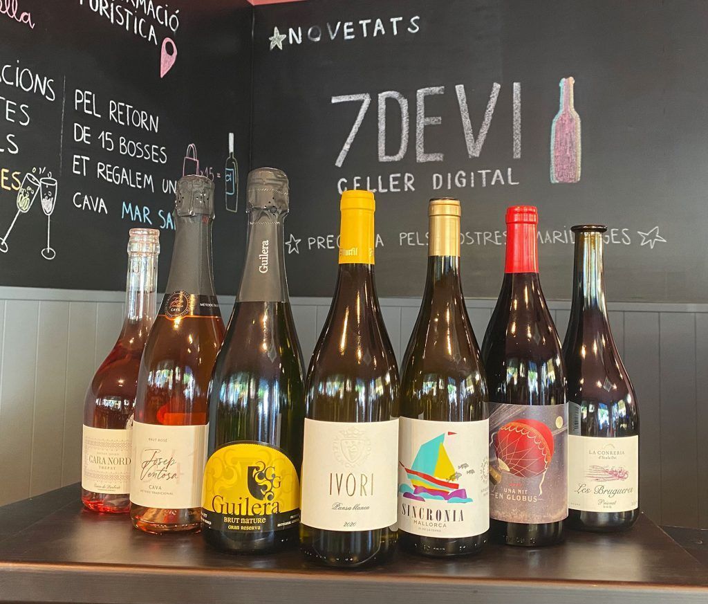 Us presentaré els 7devi per aquest estiu, i ho faré tal i com vaig començar fa 10 anys, assegut en aquesta mateixa cadira i explicant de manera curta i sincera les virtuts d’aquests 7 vins.